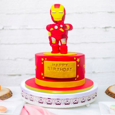 Iron Man Idol Fondant Cake