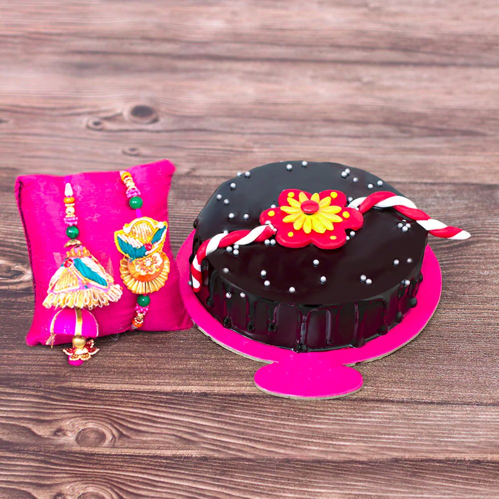 Rakhi Design Cake With Lumba Rakhi