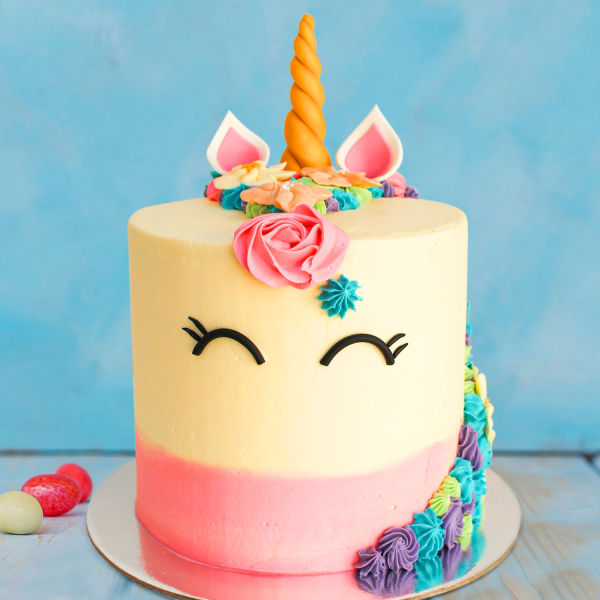 Shiny Unicorn Vanilla cake