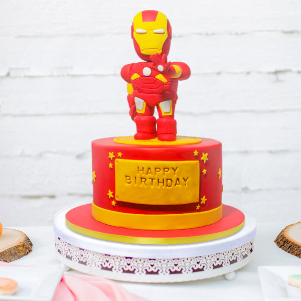 Iron Man Idol Fondant Cake
